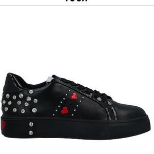 NWT 
GAI MATTIOLO
Sneakers
Size 39